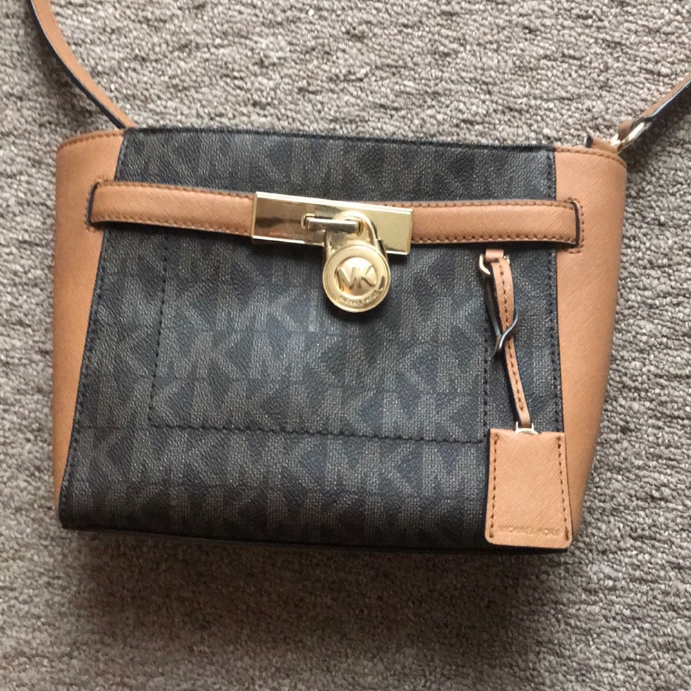 Michael kors purse